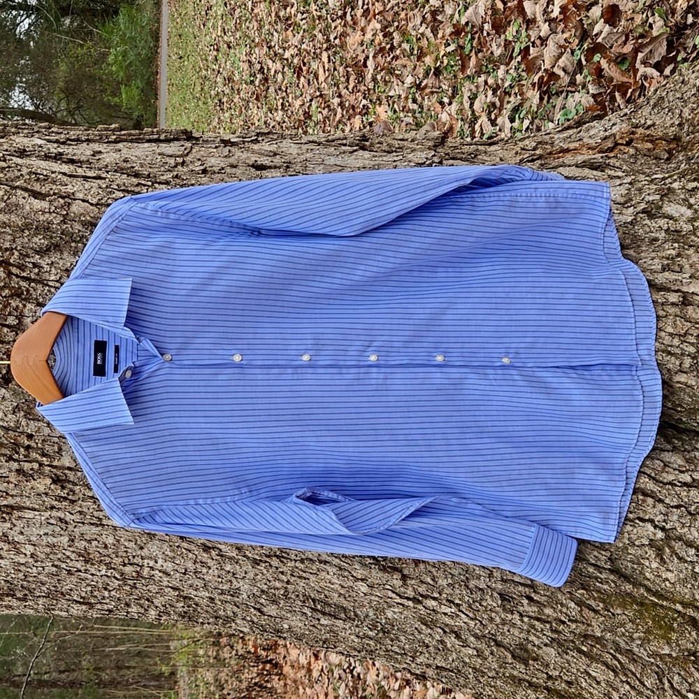 HUGO BOSS. Blue On Blue Striped Oxford Dress Shirt. Size 16.5, 32/33. Like New!